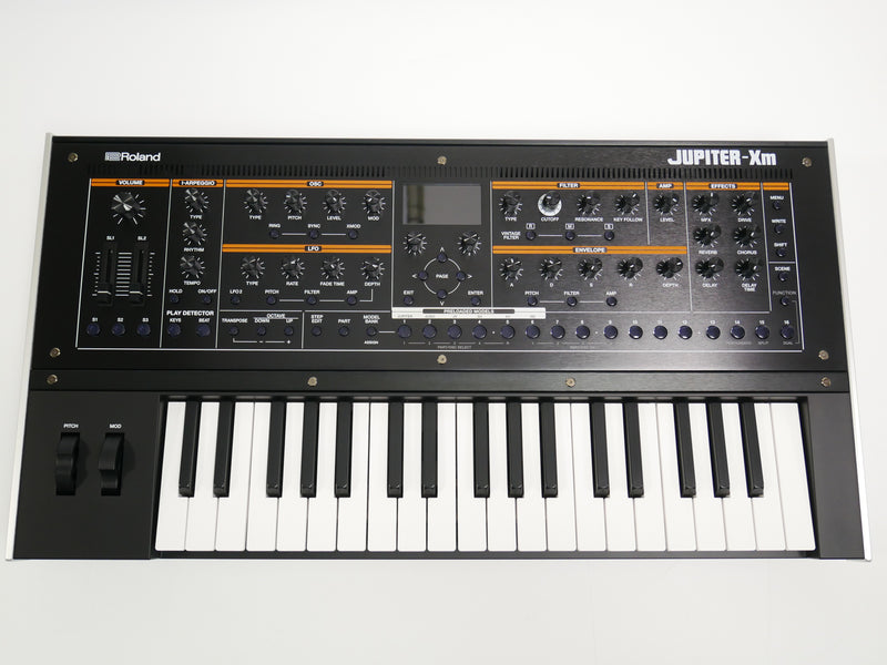 Roland Jupiter-Xm (中古)3