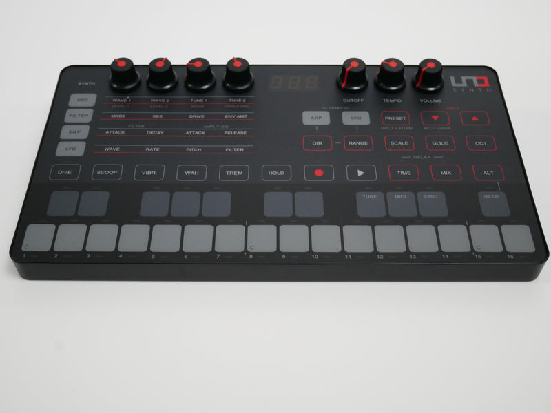 IK Multimedia UNO Synth (中古)3