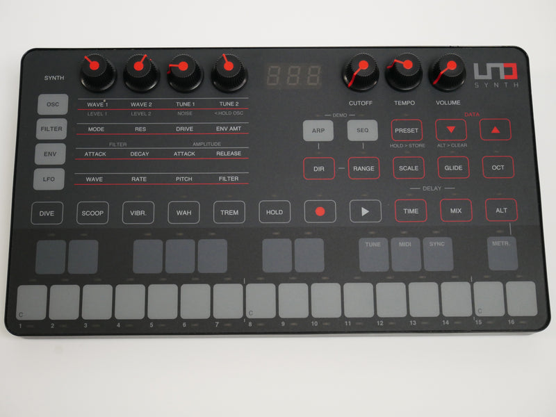 IK Multimedia UNO Synth (中古)4