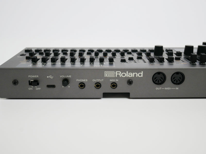 Roland JD-08 (中古)