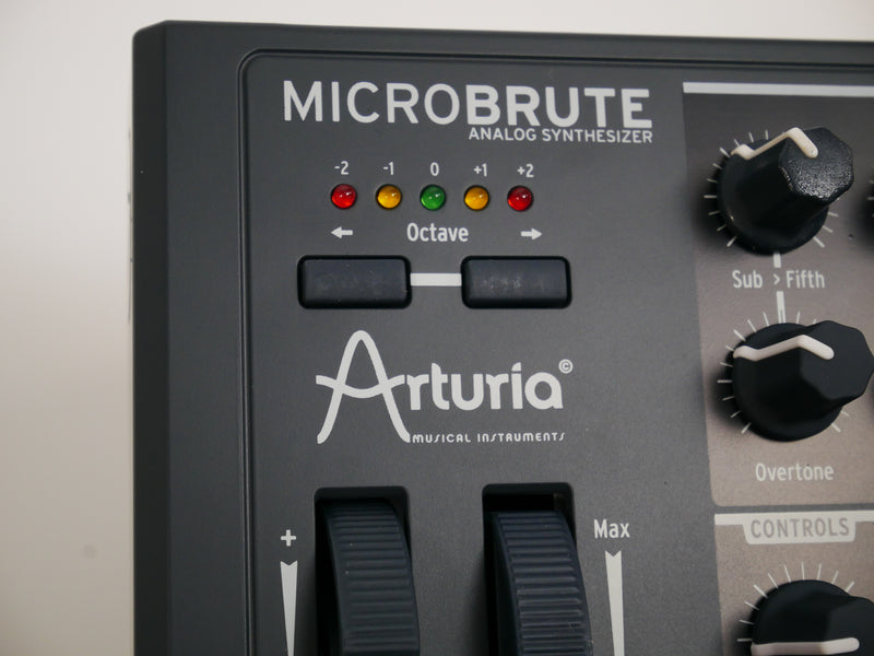 Arturia MicroBrute (中古2)