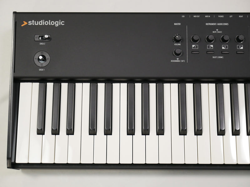 Studiologic Numa X Piano 73 (中古)4