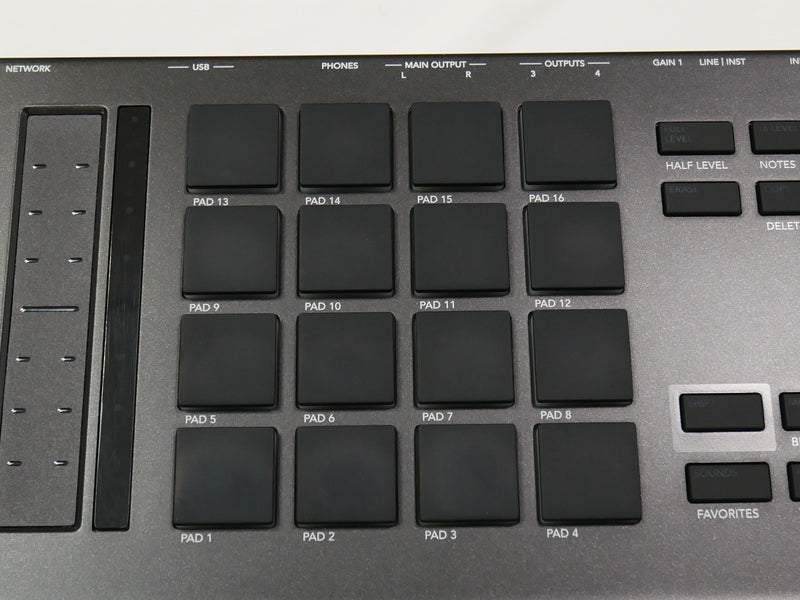 AKAI MPC KEY 61 + SSD 1TB (中古)