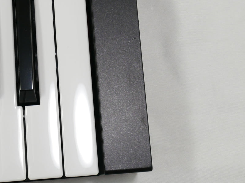 AKAI MPC KEY 61 + SSD 1TB (中古)