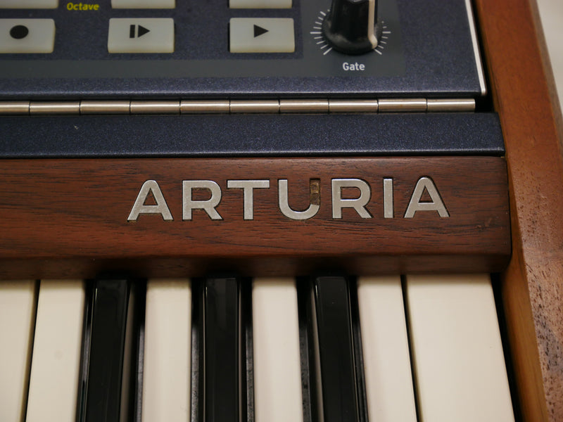 Arturia MATRIXBRUTE (中古)