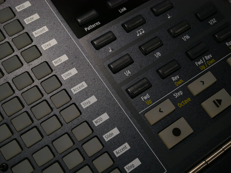 Arturia MATRIXBRUTE (中古)