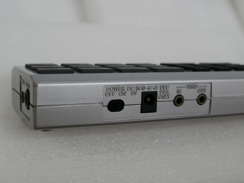 BOSS DR-220E (中古)