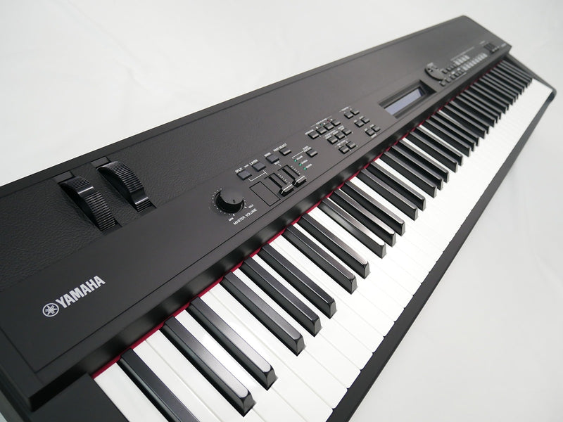 YAMAHA CP40 STAGE + Carrying Case (中古)2