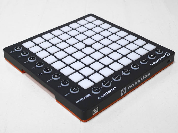 novation Launchpad MKII (中古)2