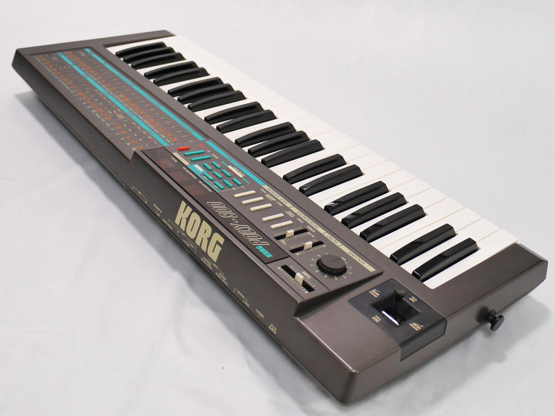 KORG POLY-800 (中古)